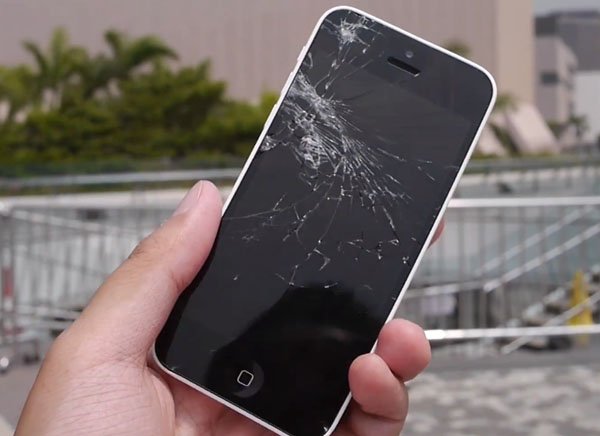 Điều gì sẽ xảy ra khi iPhone 12 Pro bị thả rơi từ độ cao 100 mét? | Công  nghệ